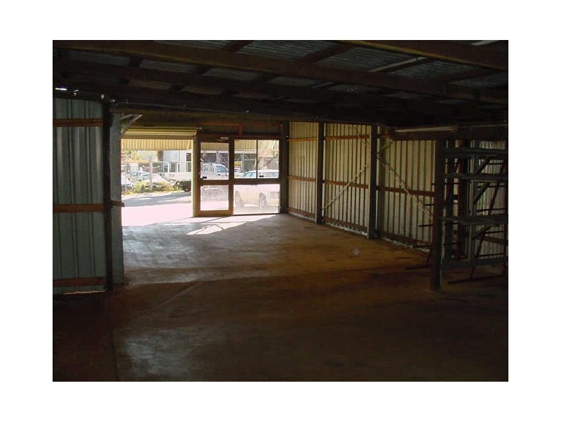 8 Inter Street, North Toowoomba QLD 4350