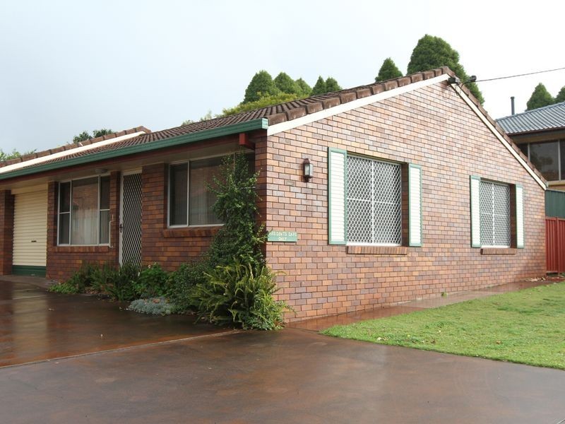 1/2 Bright Street, South Toowoomba QLD 4350