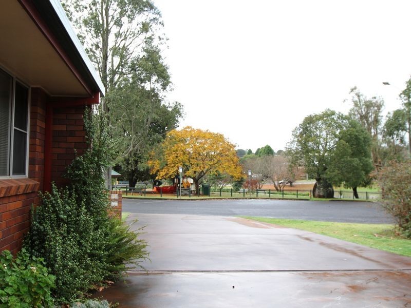 1/2 Bright Street, South Toowoomba QLD 4350