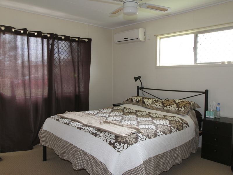 4 Hillside Street, Newtown QLD 4350