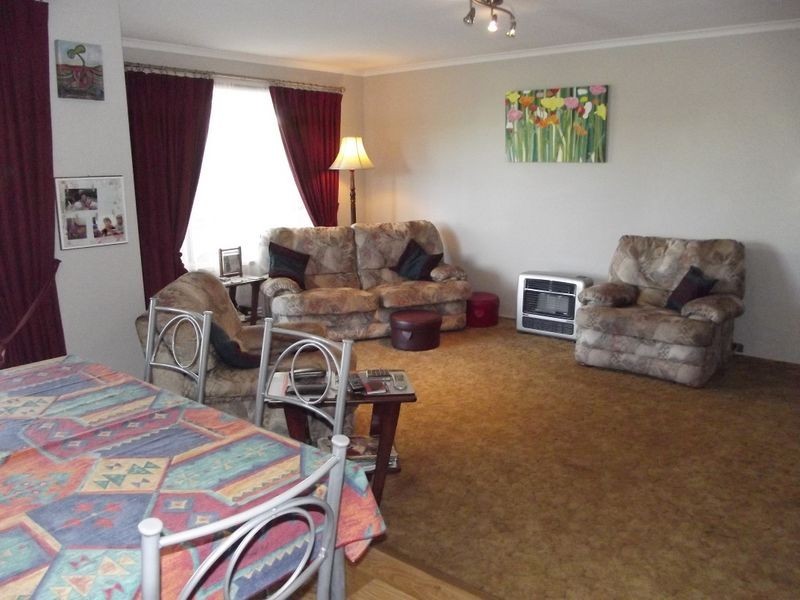 9 Moselle Court, Blue Mountain Heights QLD 4350