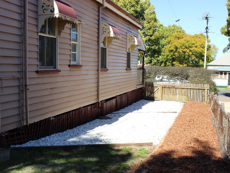 163 Bridge Street, North Toowoomba QLD 4350