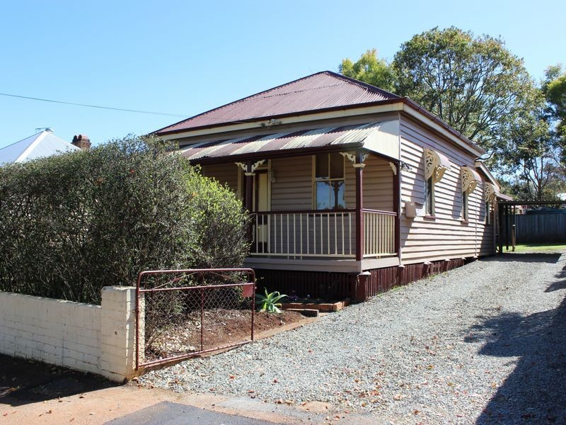 163 Bridge Street, North Toowoomba QLD 4350