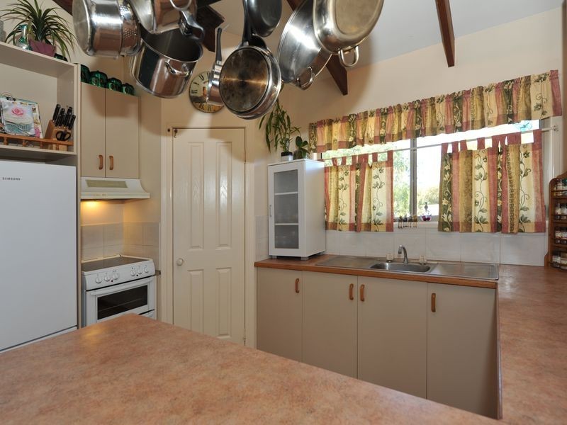 31 Allen Rd, Greenmount QLD 4359