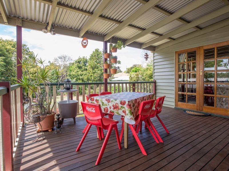 54 Phillip Street, South Toowoomba QLD 4350