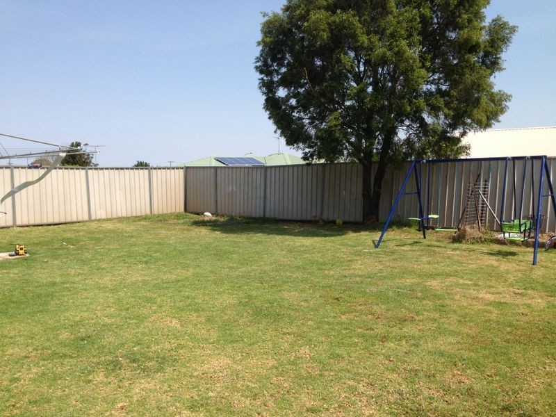 19 Navajo Street, Wilsonton QLD 4350