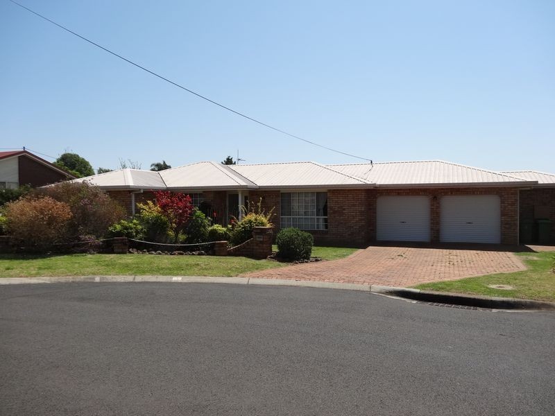 5 Fischer Court, Kearneys Spring QLD 4350