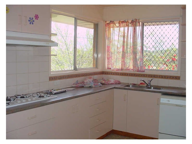 8 Veronica Court CENTENARY HEIGH, Toowoomba QLD 4350