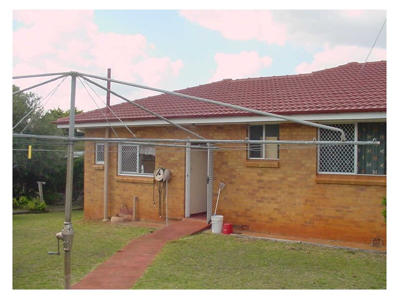 8 Veronica Court CENTENARY HEIGH, Toowoomba QLD 4350