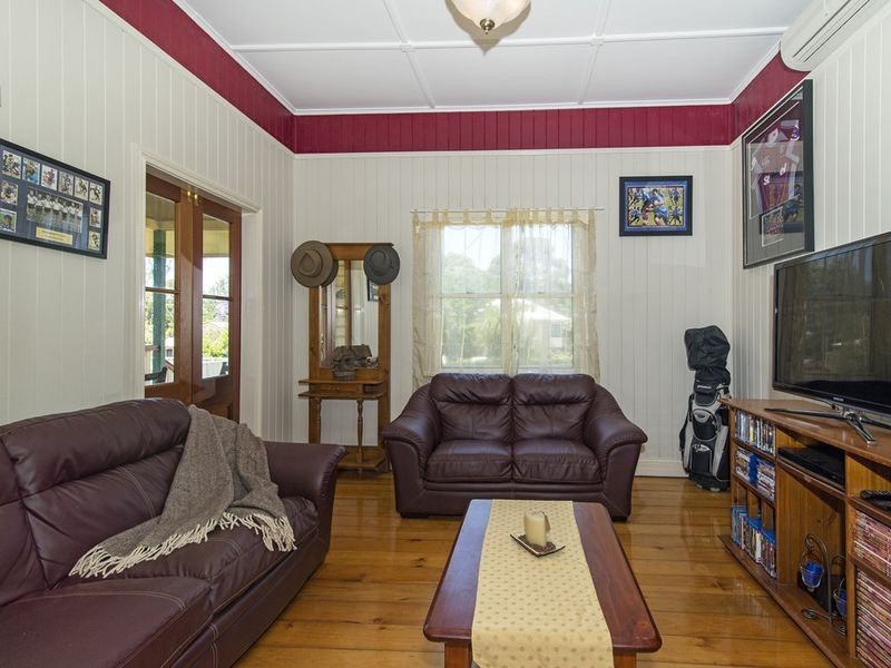 11 Gostwyck Street, Newtown QLD 4350