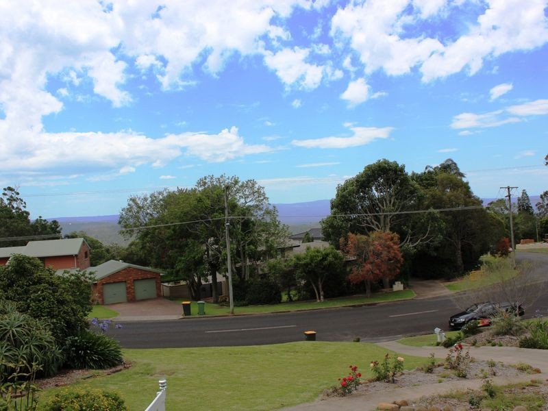 5 Skyline Drive, Blue Mountain Heights QLD 4350