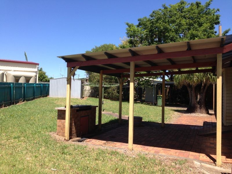 2 Teesdale Avenue, Newtown QLD 4350