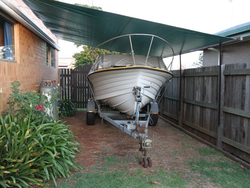 8 Mott Crescent, Rockville QLD 4350