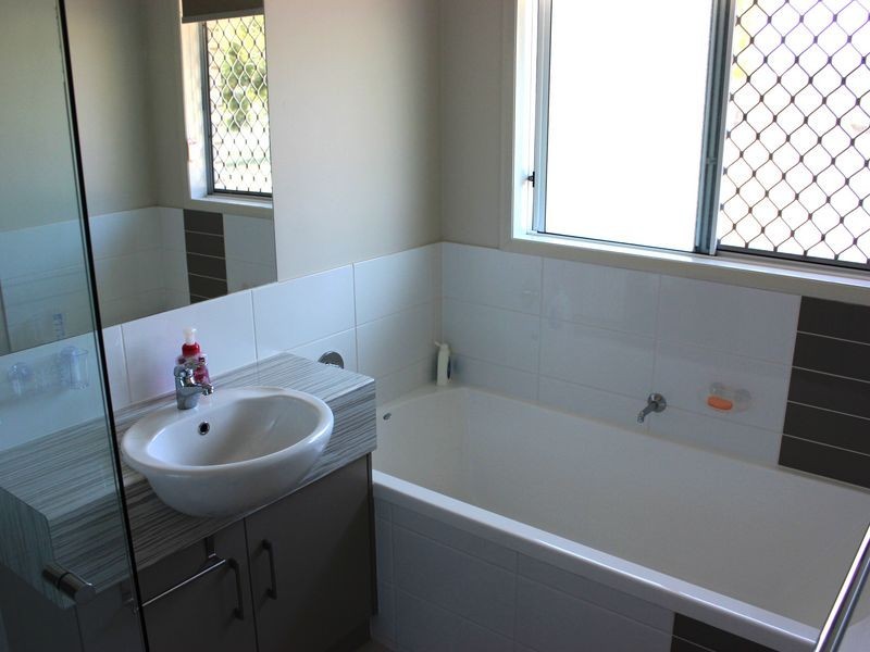 24 Petersens Road, Kingsthorpe QLD 4400