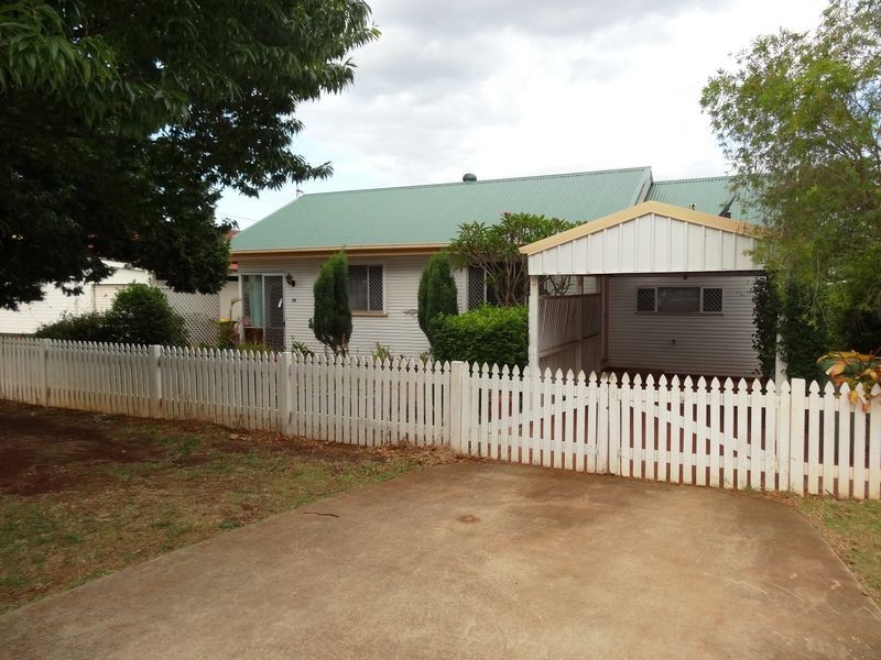 28 McDowall Street, Newtown QLD 4350
