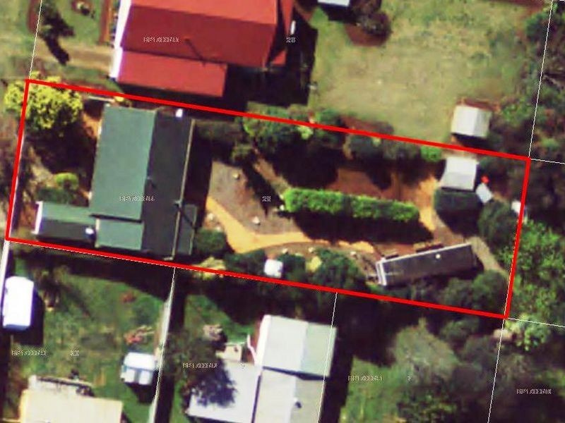 28 McDowall Street, Newtown QLD 4350