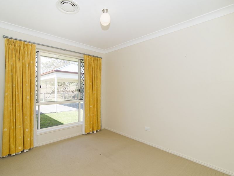 39 Stark Drive, Acland QLD 4401