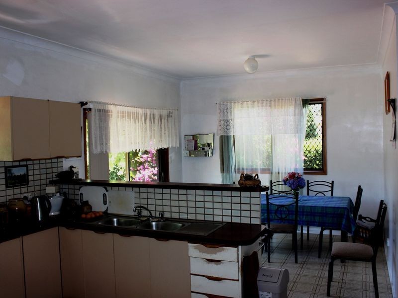 33a Murphys Creek Road, Blue Mountain Heights QLD 4350