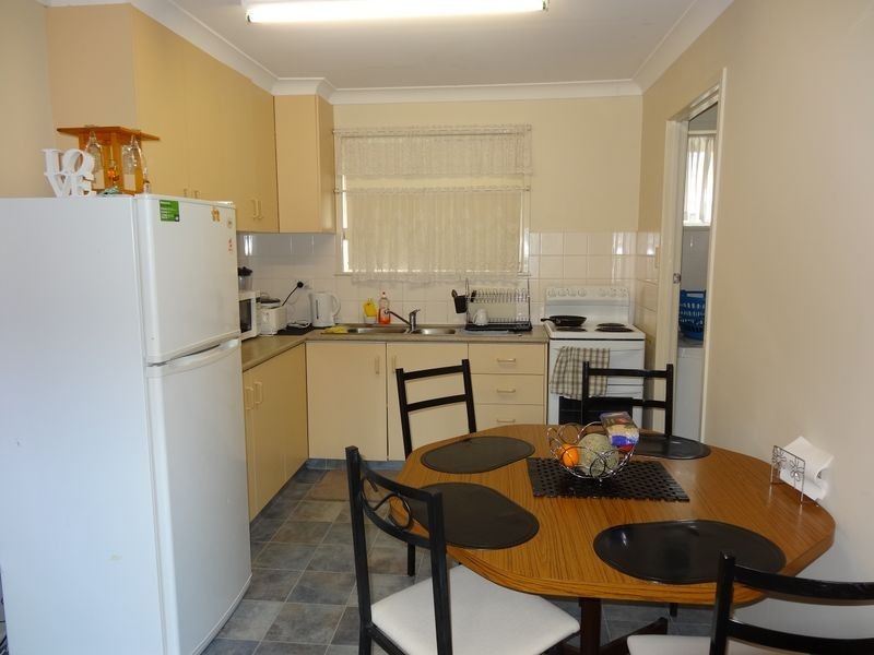 2/24 Warwick Street, Harristown QLD 4350