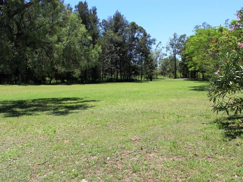 8790 Warrego Highway, Withcott QLD 4352