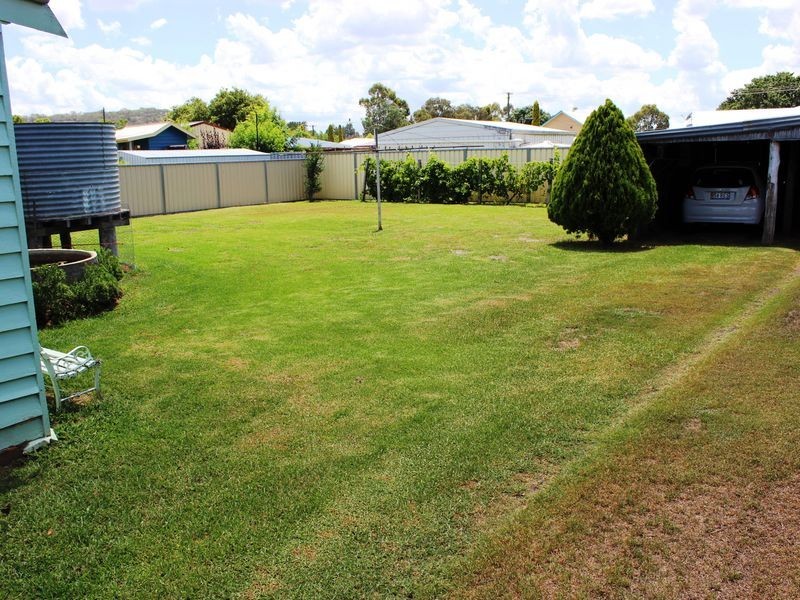 17 Herbert Street, Allora QLD 4362