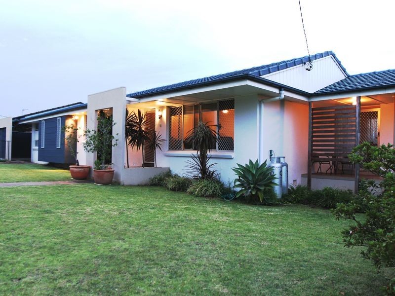 37 Croxley Street, Harristown QLD 4350