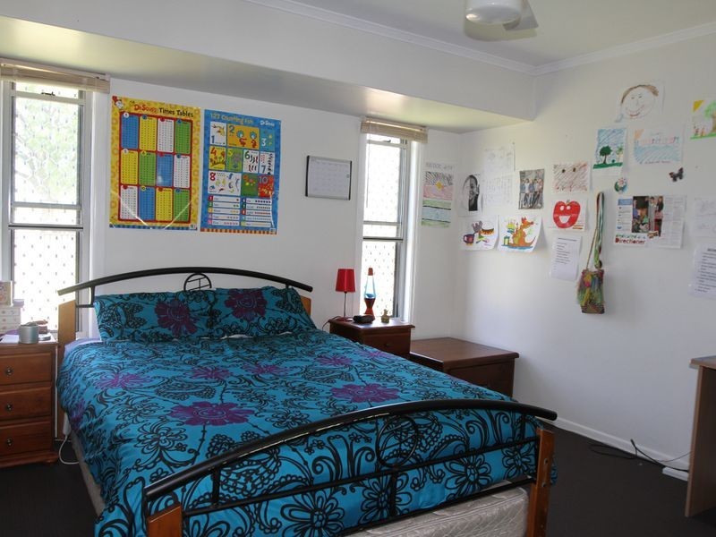 37 Croxley Street, Harristown QLD 4350