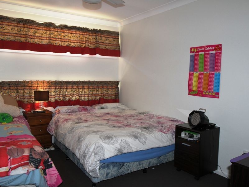 37 Croxley Street, Harristown QLD 4350