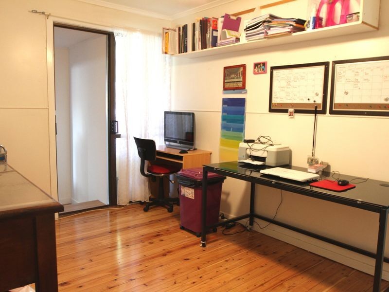 37 Croxley Street, Harristown QLD 4350