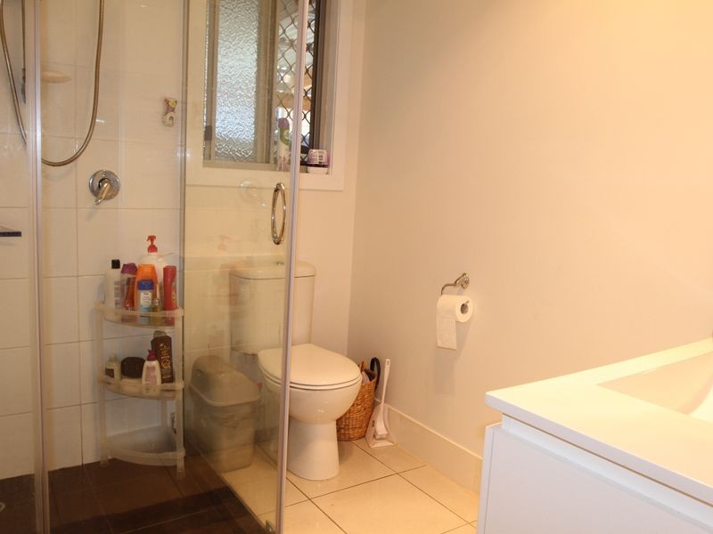 37 Croxley Street, Harristown QLD 4350