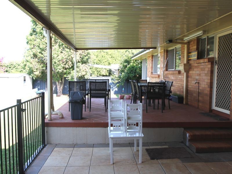 37 Croxley Street, Harristown QLD 4350