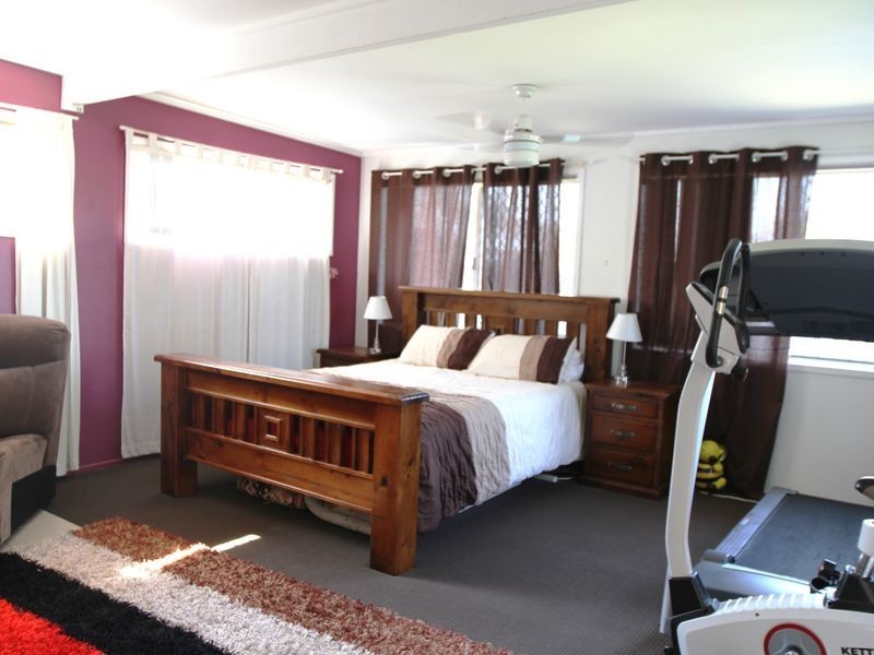 37 Croxley Street, Harristown QLD 4350