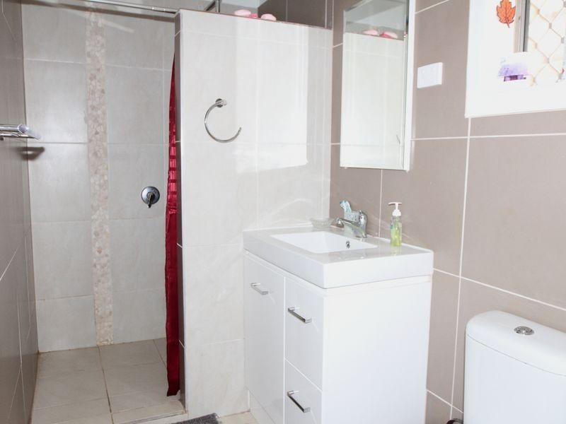 37 Croxley Street, Harristown QLD 4350