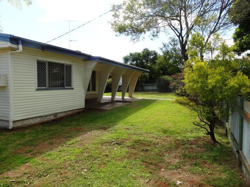 19 Prospect Street, North Toowoomba QLD 4350