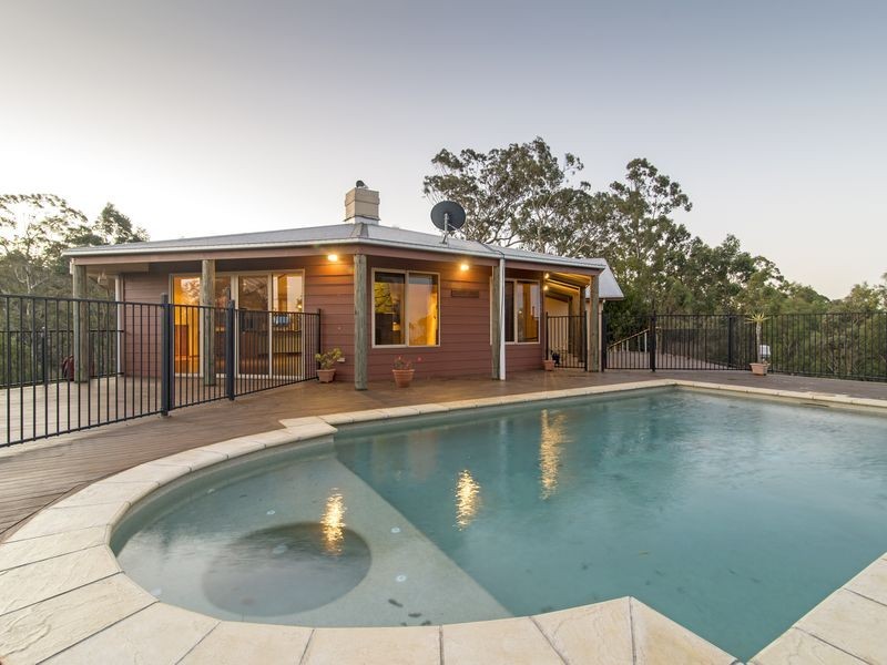 62 Skyline Drive, Blue Mountain Heights QLD 4350