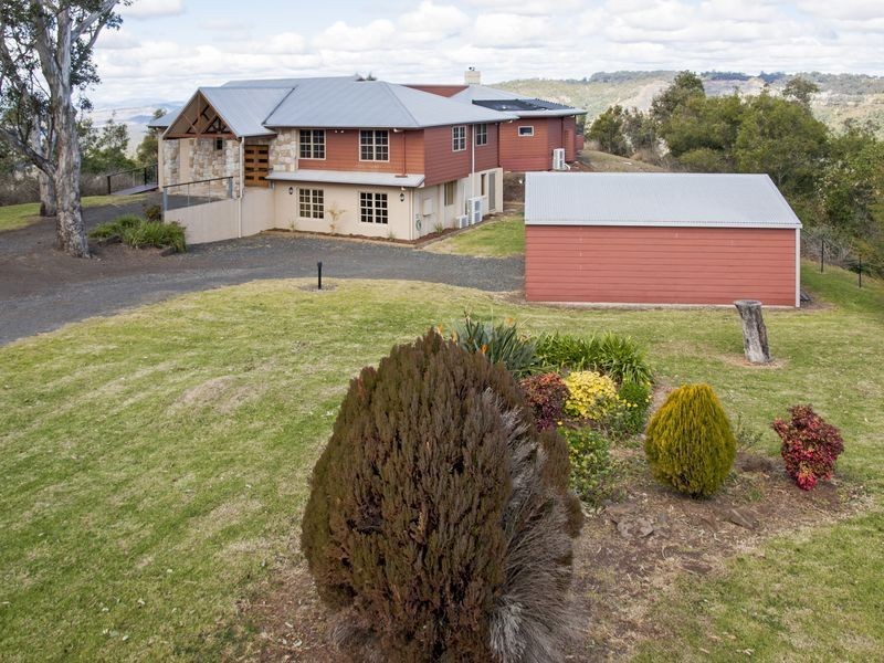 62 Skyline Drive, Blue Mountain Heights QLD 4350