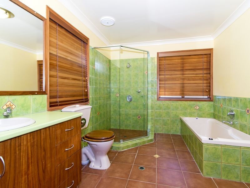 62 Skyline Drive, Blue Mountain Heights QLD 4350