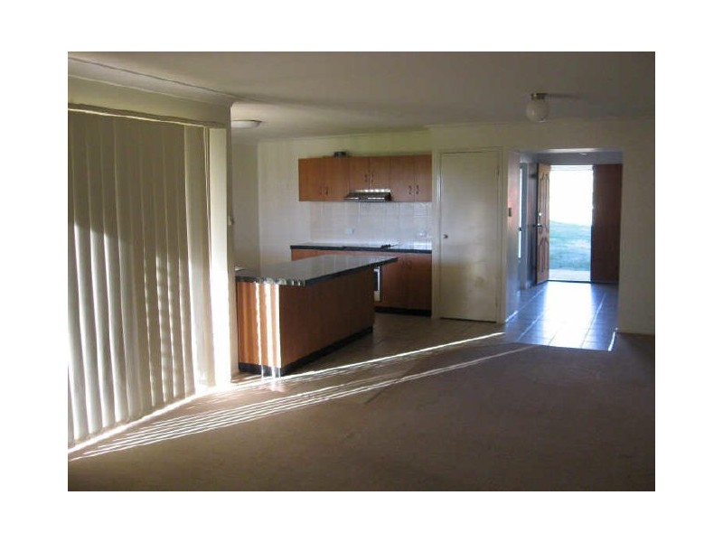 21 McShane Drive, Mount Kynoch QLD 4350