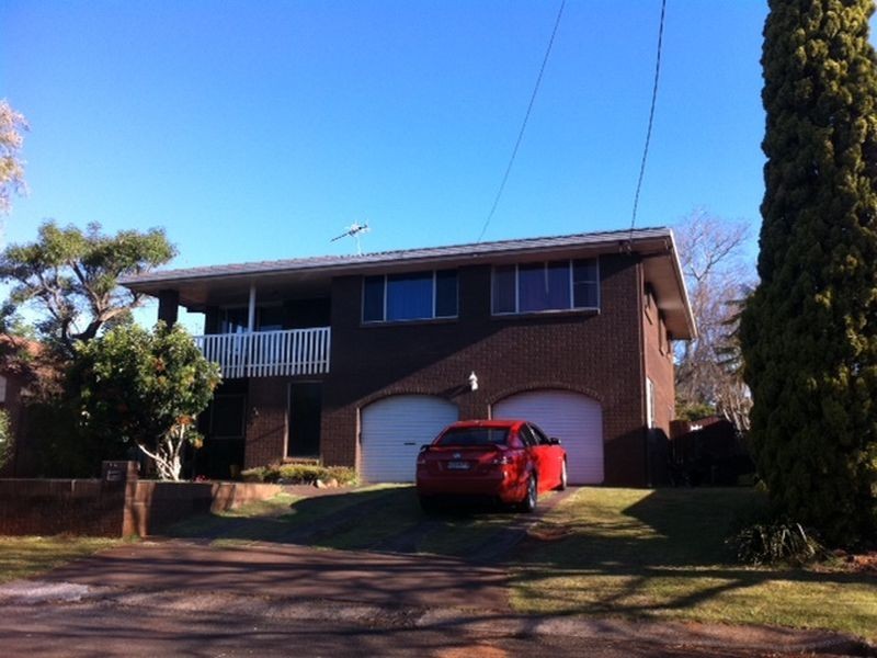 14 Chopin Street, Rockville QLD 4350