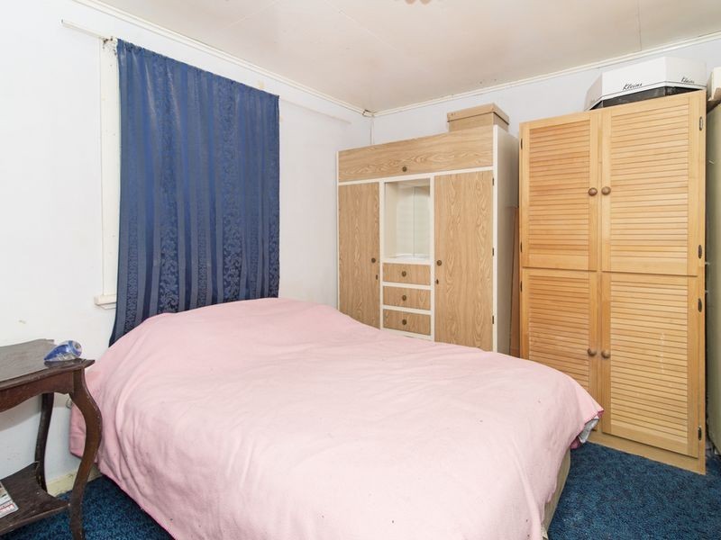 24 Perry Street, Harlaxton QLD 4350