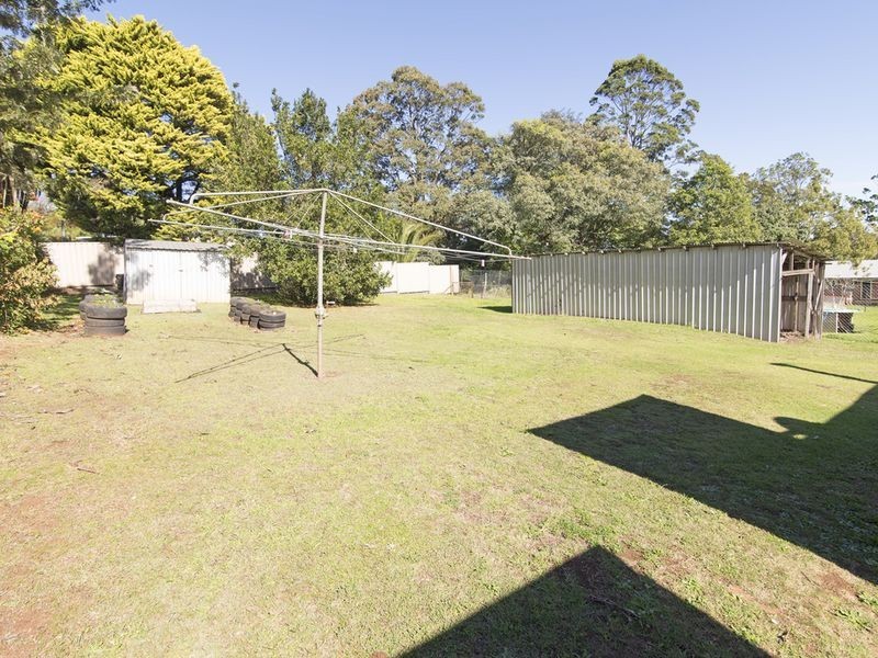 24 Perry Street, Harlaxton QLD 4350