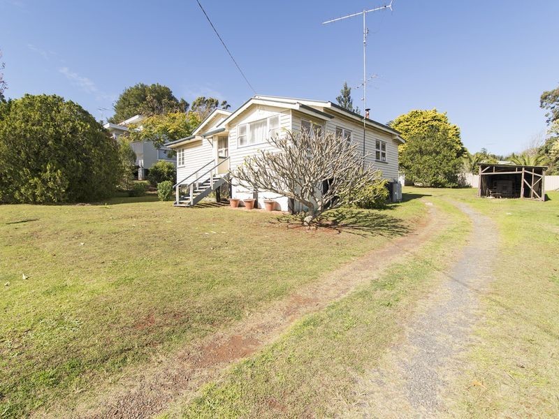 24 Perry Street, Harlaxton QLD 4350