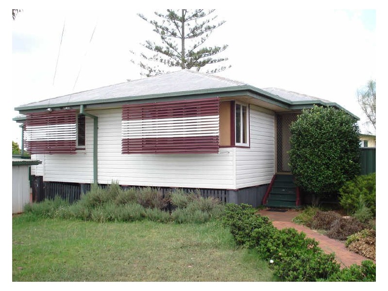 11 Hanlon Street, WILSONTON, Toowoomba QLD 4350