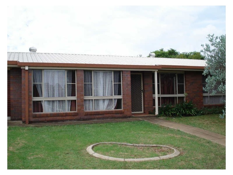 43 Stumm Street, Kearneys Spring QLD 4350