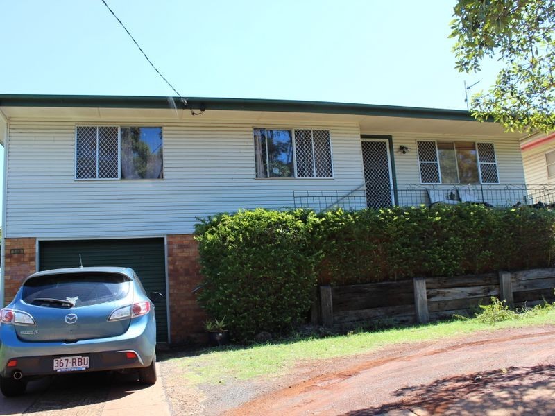323 Tor Street, Wilsonton QLD 4350