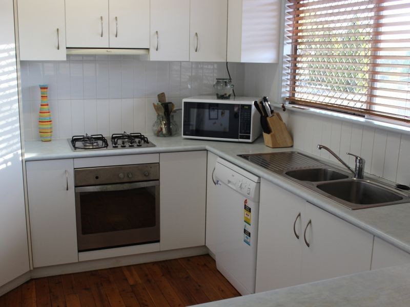 323 Tor Street, Wilsonton QLD 4350