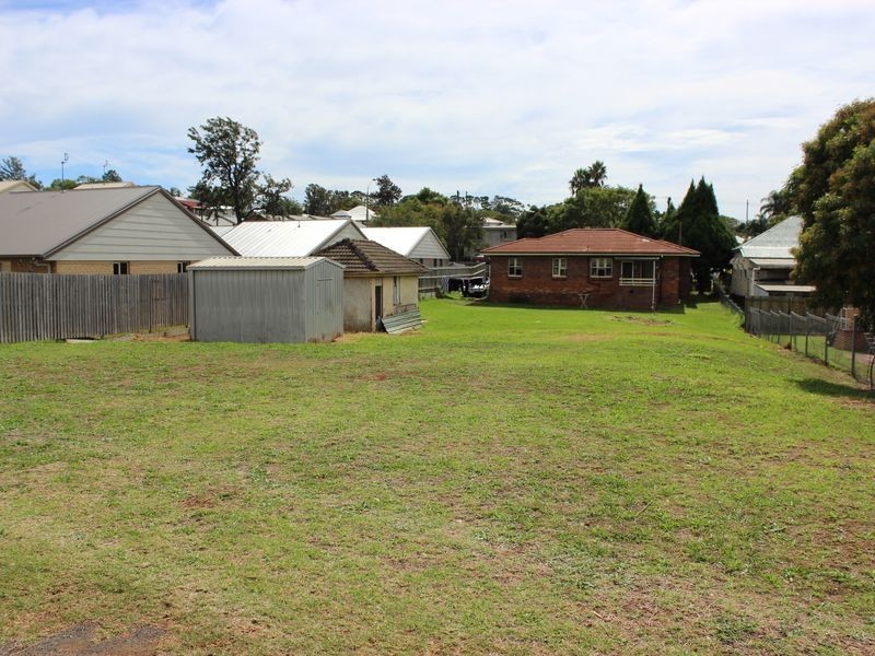 272 James Street, Harristown QLD 4350