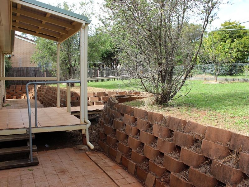 272 James Street, Harristown QLD 4350