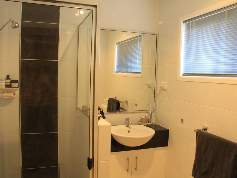 1/35a Holberton Street, Rockville QLD 4350