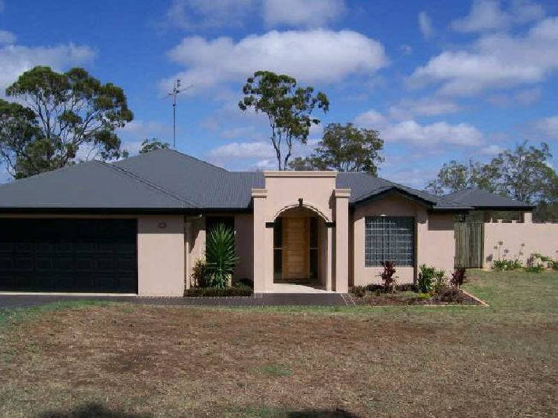 5 Appletree Court, Amiens QLD 4352